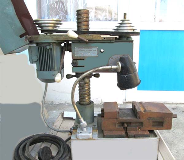 Загальний вигляд свердлувального верстата СУС-1 СУС-1 Загальний вигляд свердлильного верстата